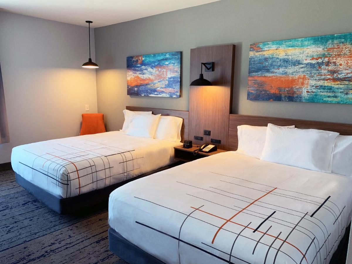 La Quinta Inn & Suites By Wyndham Dallas - Frisco Stadium Ngoại thất bức ảnh
