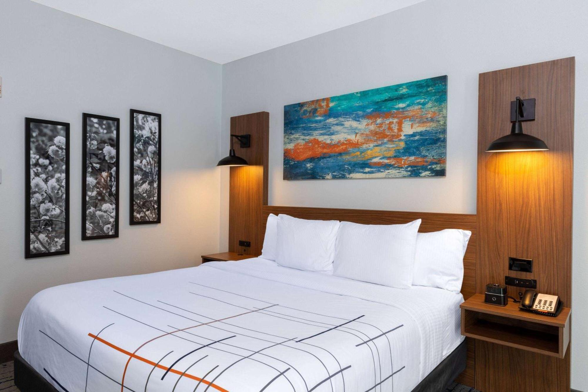 La Quinta Inn & Suites By Wyndham Dallas - Frisco Stadium Ngoại thất bức ảnh